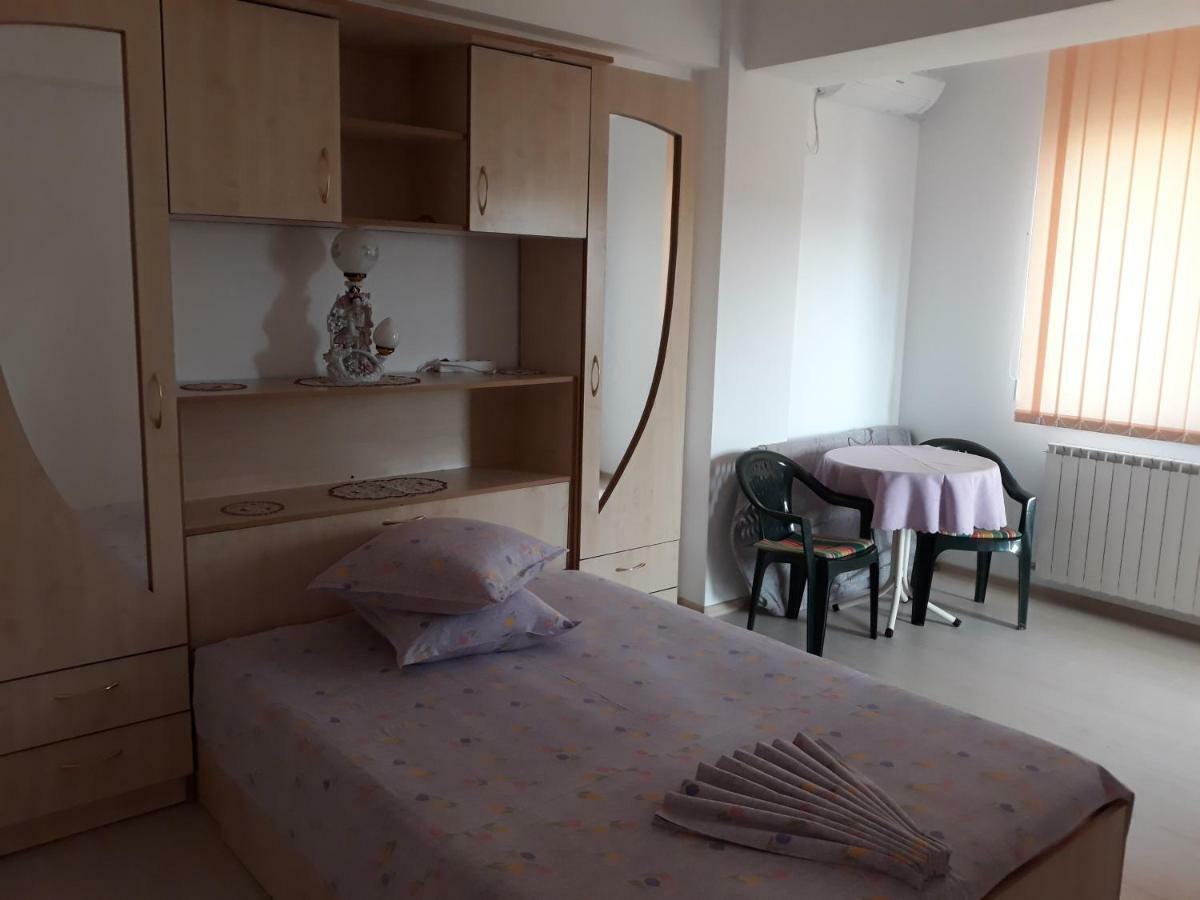 Apartament 3 Camere Constanţa Esterno foto