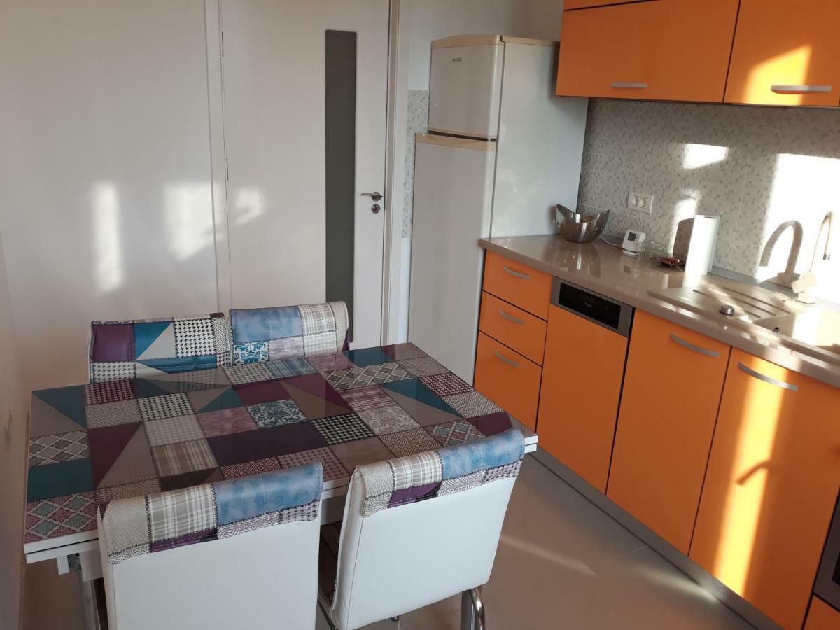Apartament 3 Camere Constanţa Esterno foto